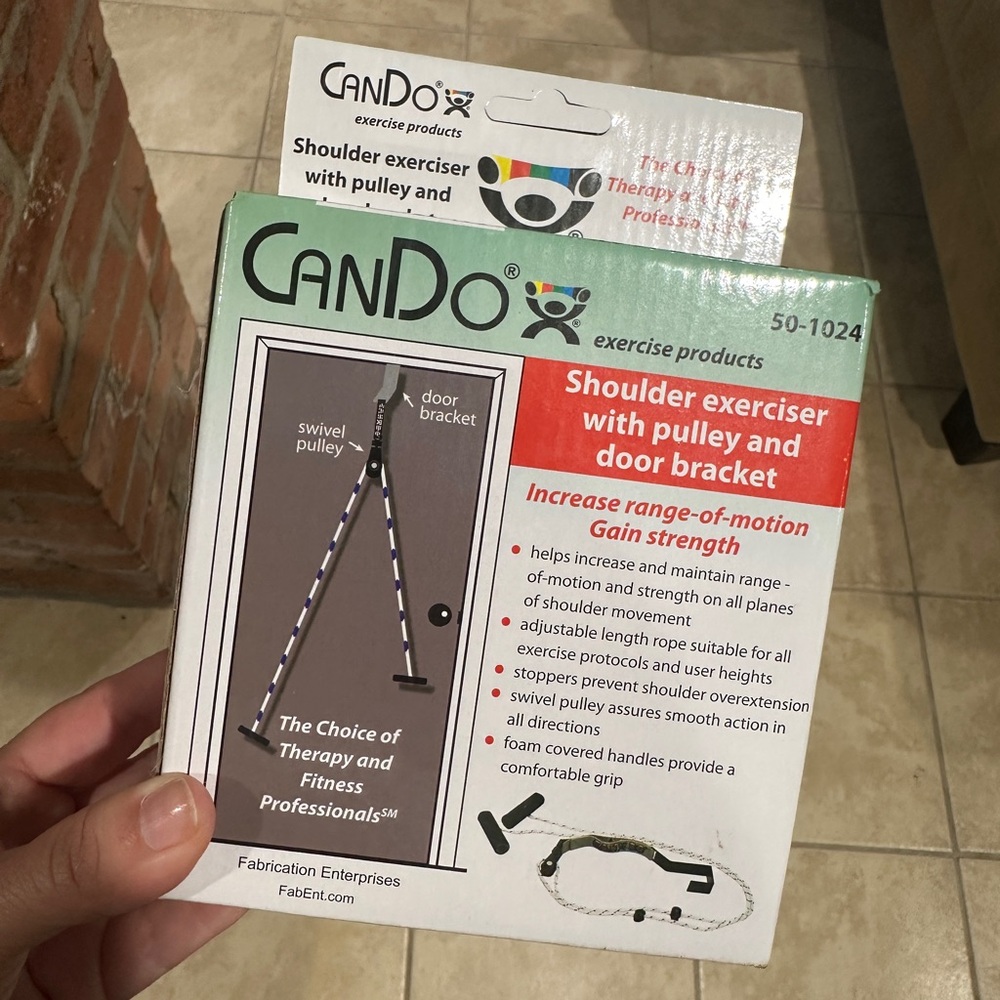 CanDo Shoulder Exerciser with Pulley and Door Bracket